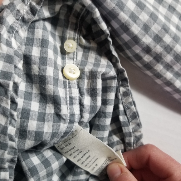 ABERCROMBIE & FITCH GRAY AND WHITE 100% COTTON BUTTON DOWN MUSCLE SHIRT SIZE XL - Picture 6 of 8